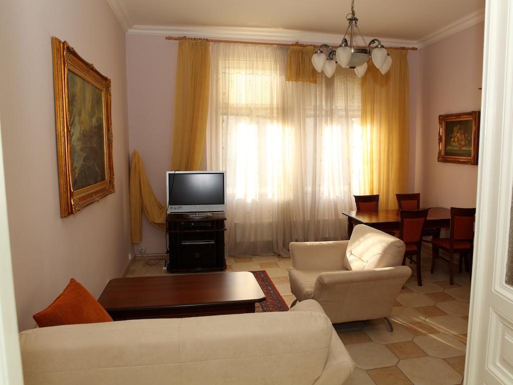 קרלובי וארי 7K - Apartmany Lazenska חדר תמונה